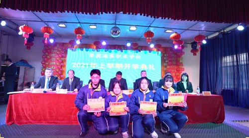 常德海乘职业学校,导游就业方向招生,高铁乘务专业招生,国际邮轮就业方向招生