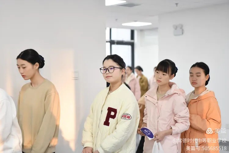 常德时代中等职业学校,导游就业方向招生,高铁乘务专业招生,国际邮轮就业方向招生