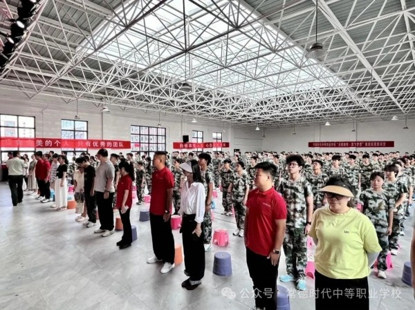 常德时代中等职业学校,新能源汽车,高铁乘务,运动训练,工业机器人就业方向招生