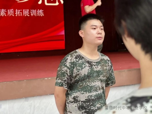 常德时代中等职业学校,新能源汽车,高铁乘务,运动训练,工业机器人就业方向招生