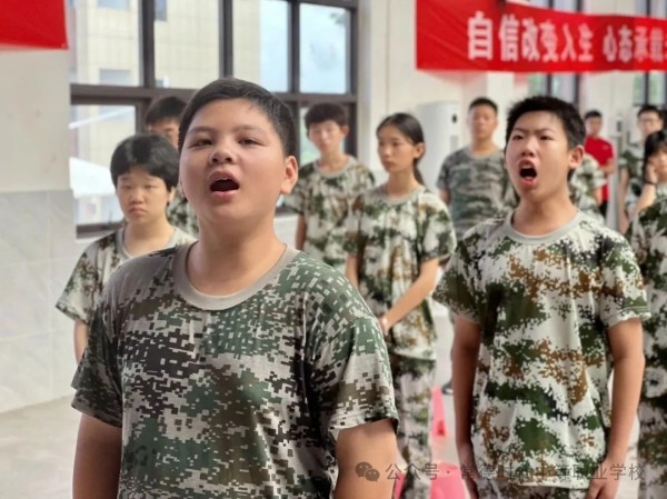 常德时代中等职业学校,新能源汽车,高铁乘务,运动训练,工业机器人就业方向招生