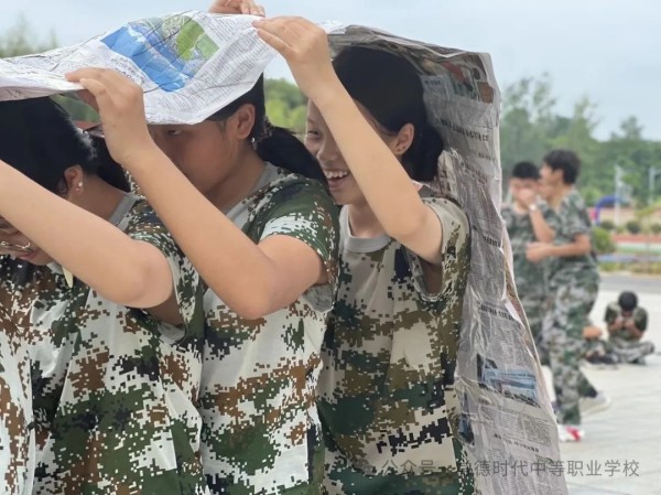 常德时代中等职业学校,新能源汽车,高铁乘务,运动训练,工业机器人就业方向招生