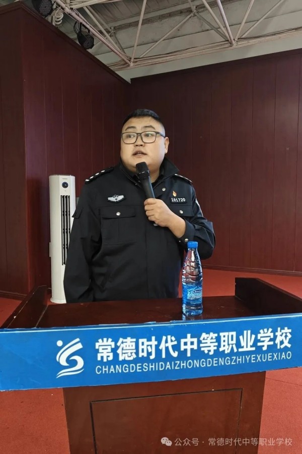 常德时代中等职业学校,新能源汽车,高铁乘务,运动训练,工业机器人就业方向招生