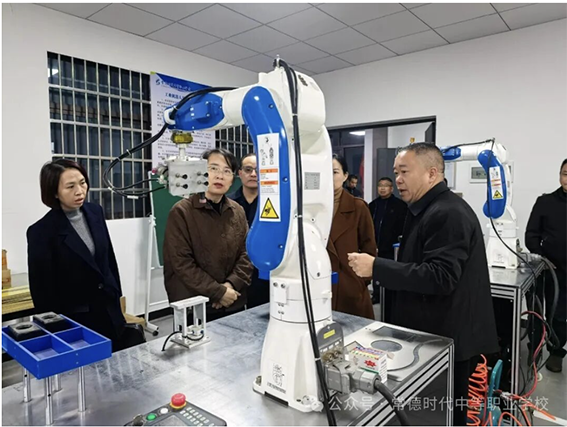 常德时代中等职业学校,新能源汽车,高铁乘务,运动训练,工业机器人就业方向招生